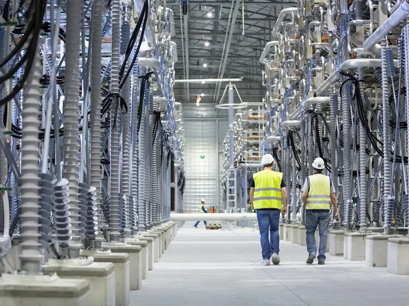 Како функционираат прекинувачите со вакуумски кола